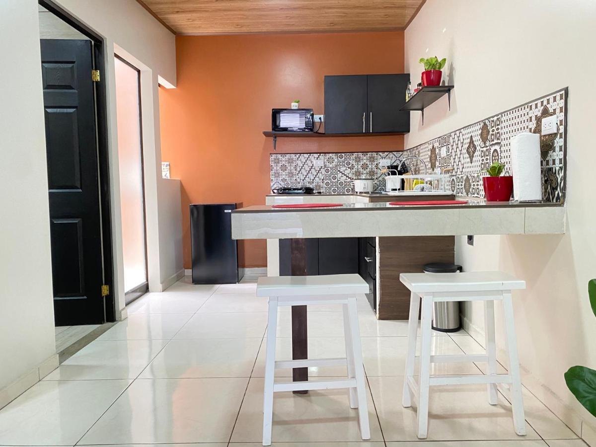 Oxalis Aeropuerto Apartment Alajuela Bagian luar foto