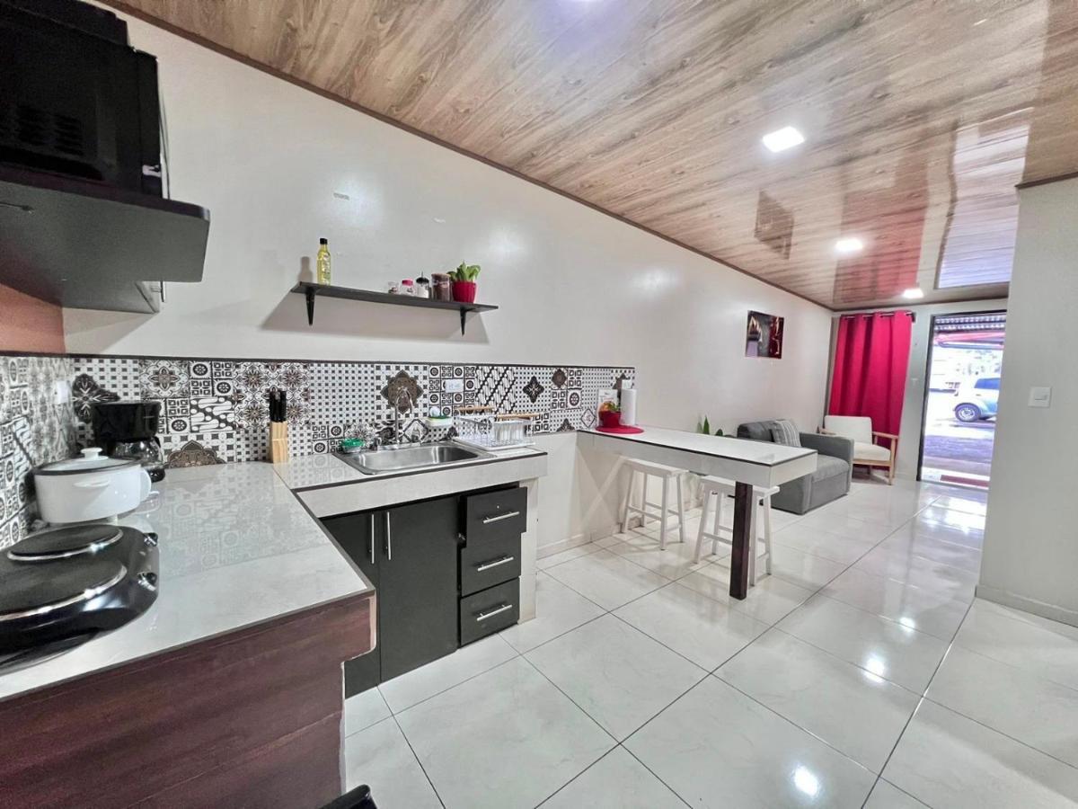 Oxalis Aeropuerto Apartment Alajuela Bagian luar foto